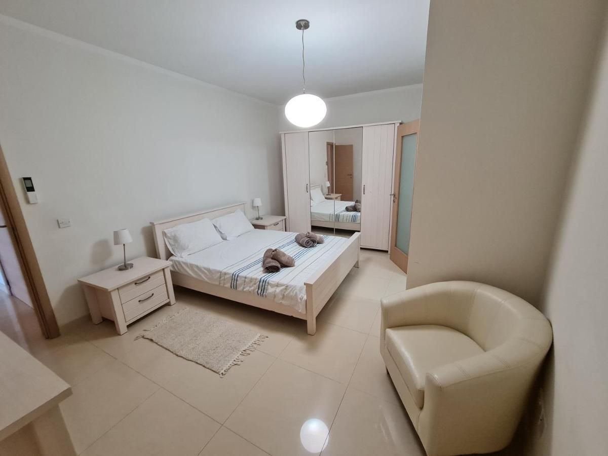 Seabreeze Waterfront Flat Apartment Zebbug  Bagian luar foto