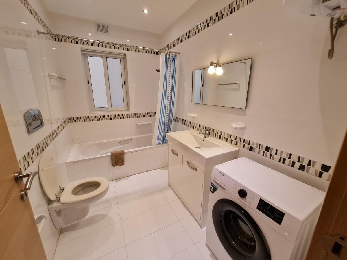 Seabreeze Waterfront Flat Apartment Zebbug  Bagian luar foto